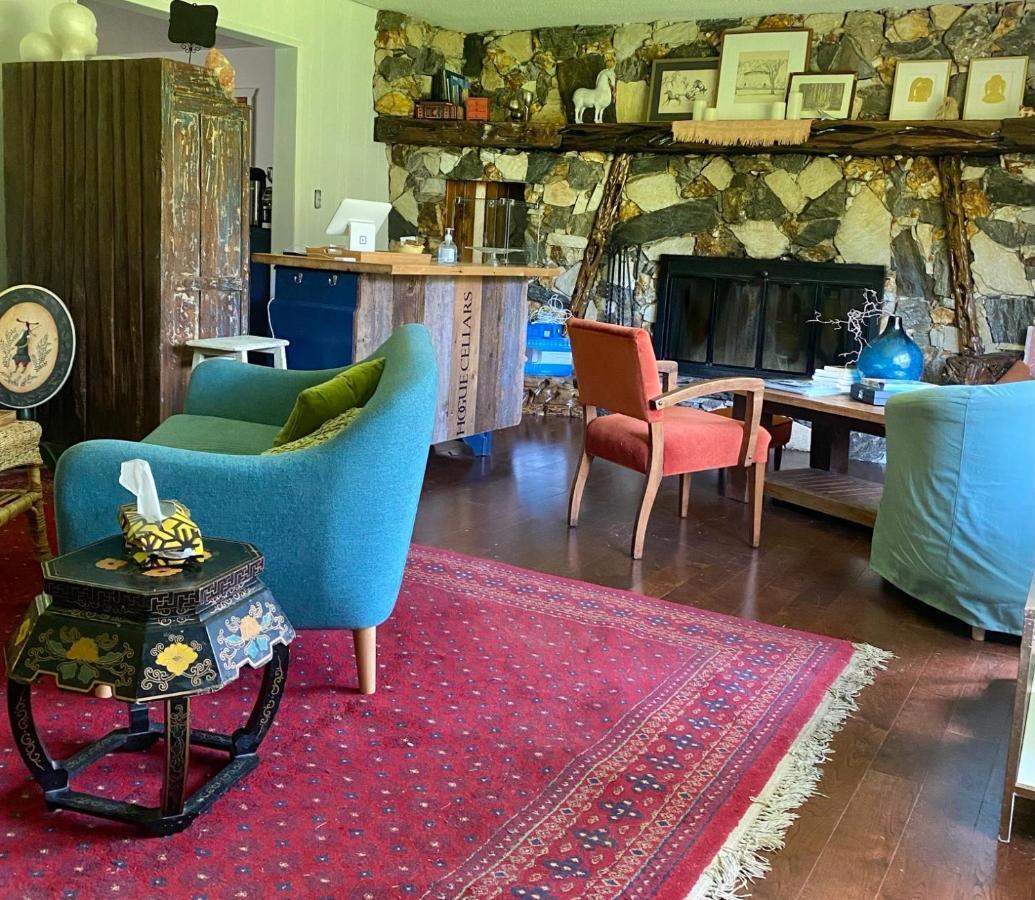 The Messy Owl Inn & Eco Haven Likely Экстерьер фото