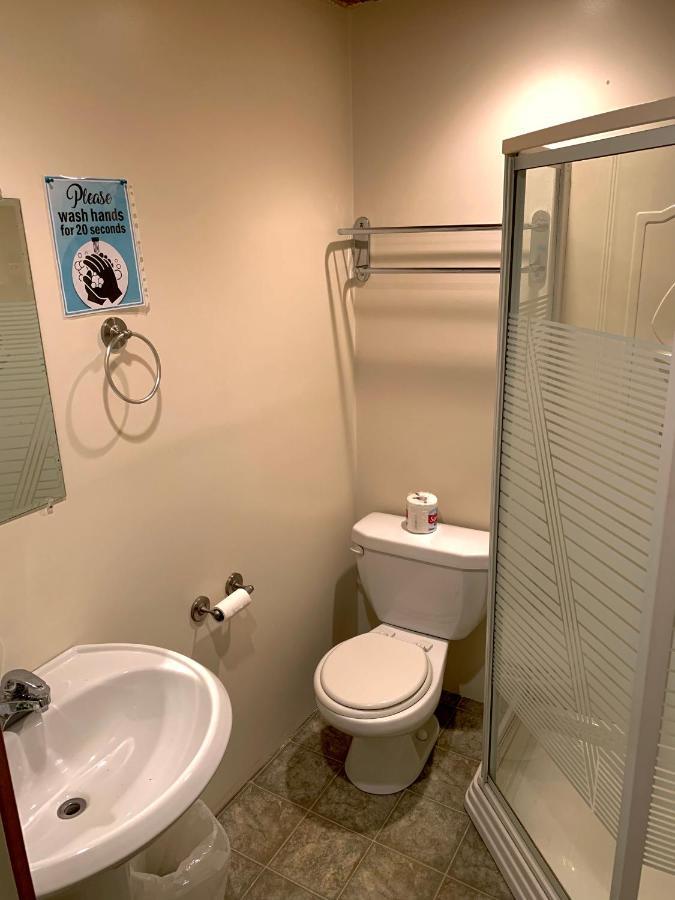 The Messy Owl Inn & Eco Haven Likely Экстерьер фото